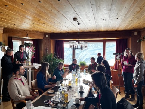 ASAIN members gather for coffee and a scientific presentation from Prof. Eliza Harris